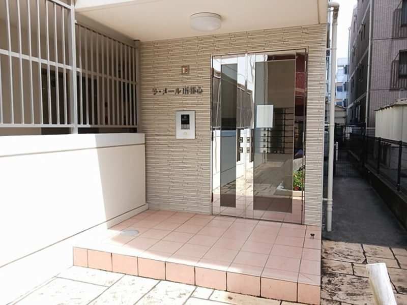 La Mer Shin Toshin 1K Rental Apartment in Naha, Okinawa - Thumbnail 4