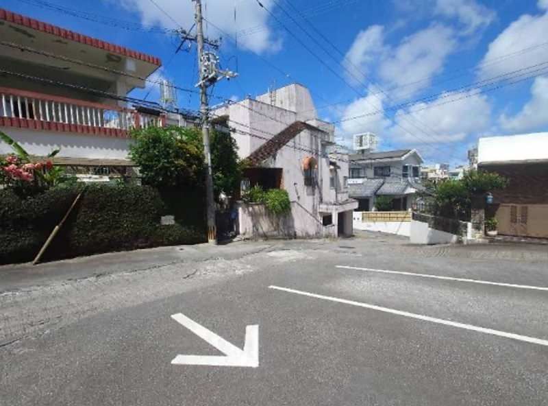 3LDK Family House with Garden for Sale in Naha, Okinawa - Thumbnail 3