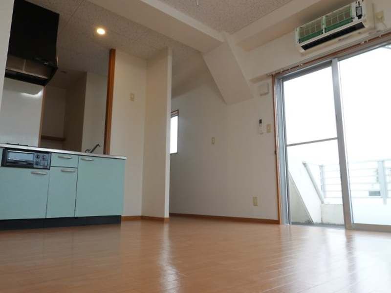 1LDK Apartment for Rent in Ginowan City, Okinawa - Thumbnail 4