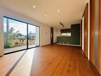 New 3LDK House in Nanjo City - Premium Features, Convenient Location — Image 1, Nanjo, Okinawa