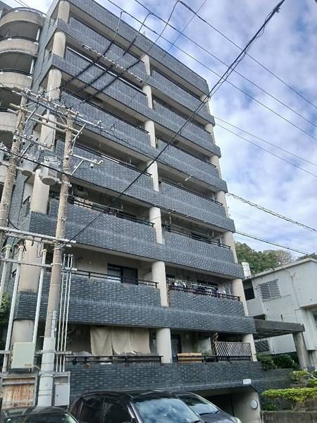 3LDK Apartment for Sale in Naha, Okinawa - Courte Village Yamashitacho - Thumbnail 2