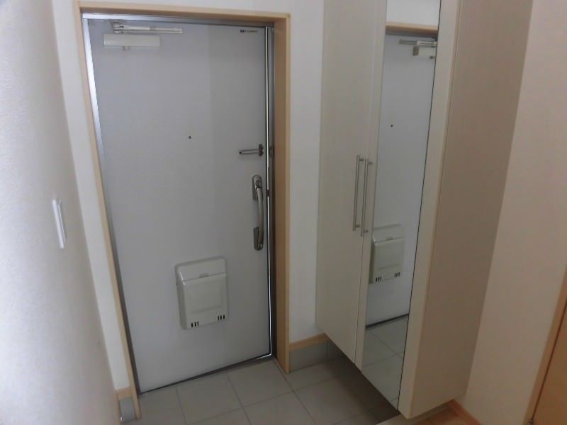 1LDK Apartment for Rent in Itoman, Okinawa - 42.23 sqm - Thumbnail 4