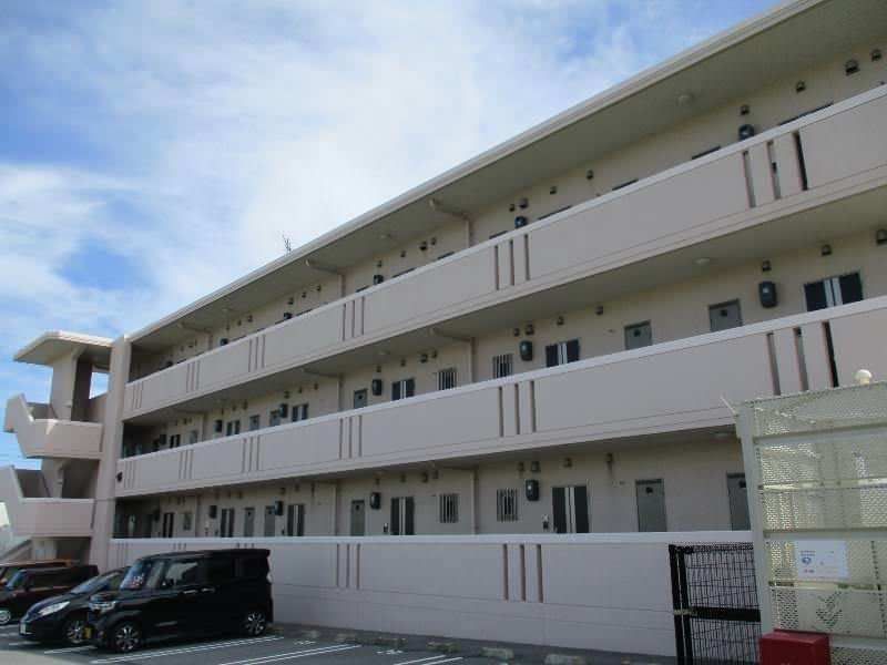 1LDK Apartment for Rent in Itoman, Okinawa - 42.23 sqm - Thumbnail 2
