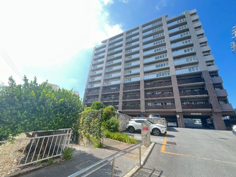 Lions Oroku Oasis Court 3LDK Apartment for Sale in Naha - Thumbnail 2
