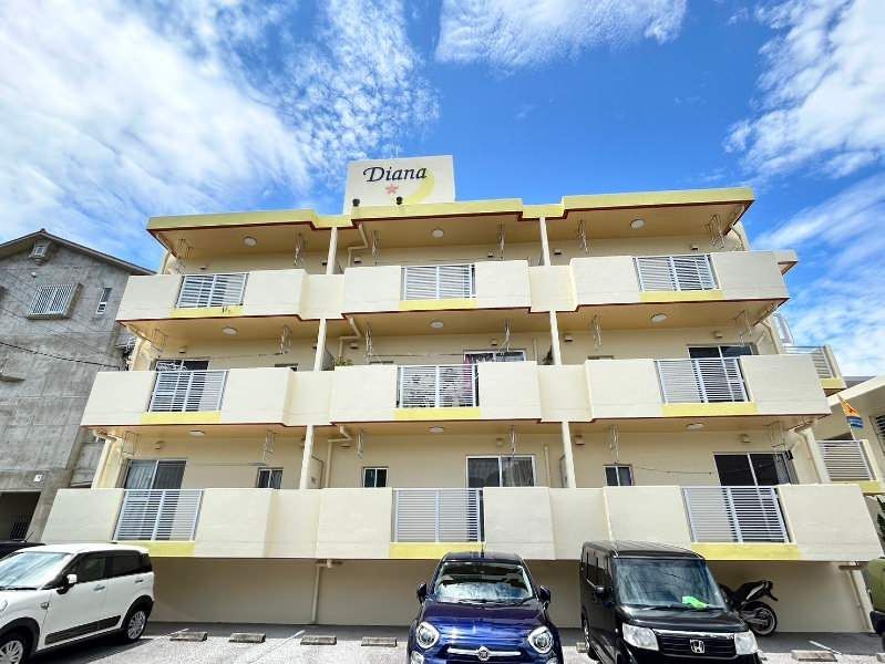 Diana 1K Apartment for Rent in Ginowan, Okinawa - Thumbnail 2