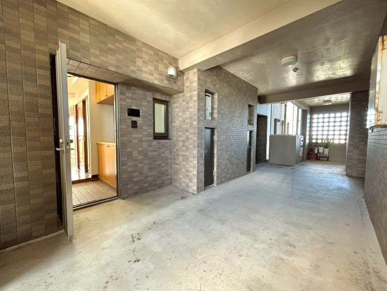 3LDK Apartment for Rent in Okinawa City, Okinawa - Thumbnail 4