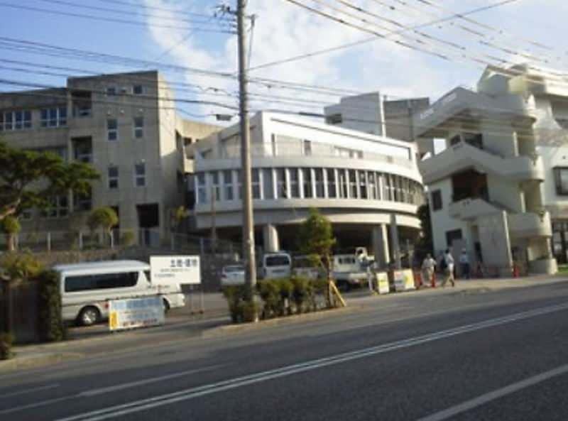 Renovated 3LDK Apartment with City Views in Court Village Naha - Image 1