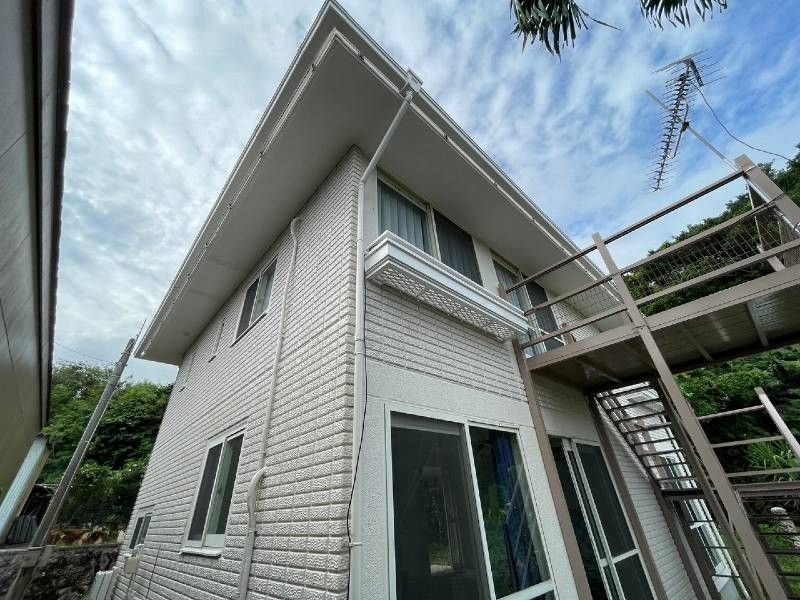 Spacious 2LDK House with Large Garden in Yaese Town, Okinawa - Thumbnail 2