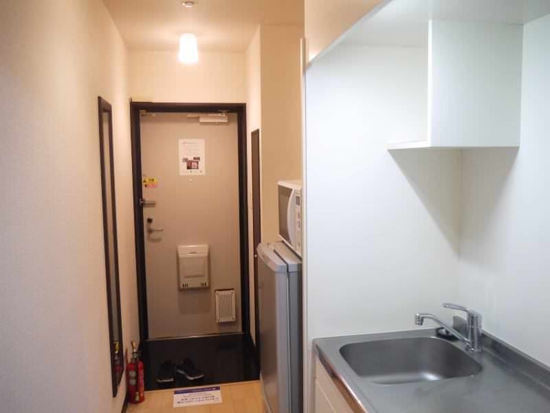 Furnished 1K Apartment for Rent in Urasoe, Okinawa - No Broker Fee - Thumbnail 3