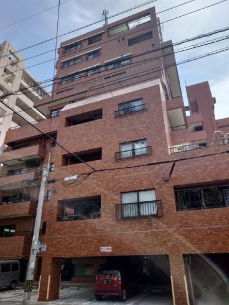 Renovated 1LDK Apartment in Lions Mansion Tomari, Naha - Thumbnail 2