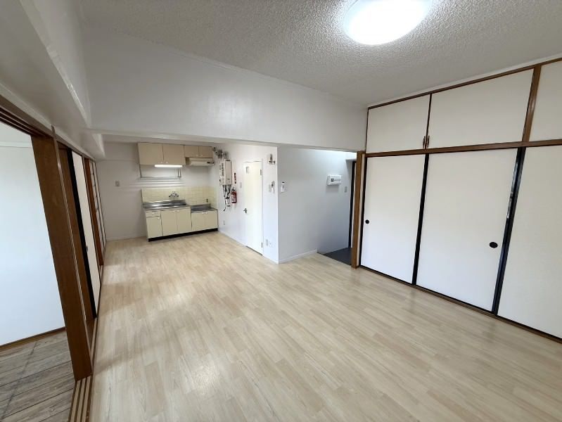 Renovated 2LDK Apartment for Rent in Naha, Okinawa - Thumbnail 4