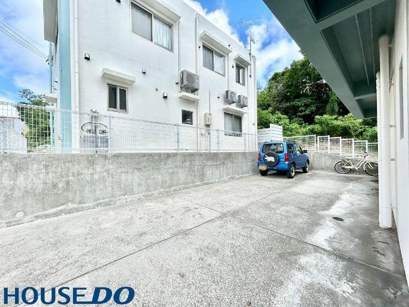 4LDK Reinforced Concrete House for Sale in Chatan, Okinawa - Thumbnail 4