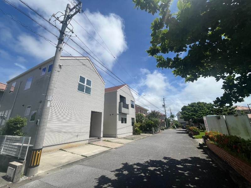 Modern 3LDK House in Tomigusuki City, Okinawa - Thumbnail 2