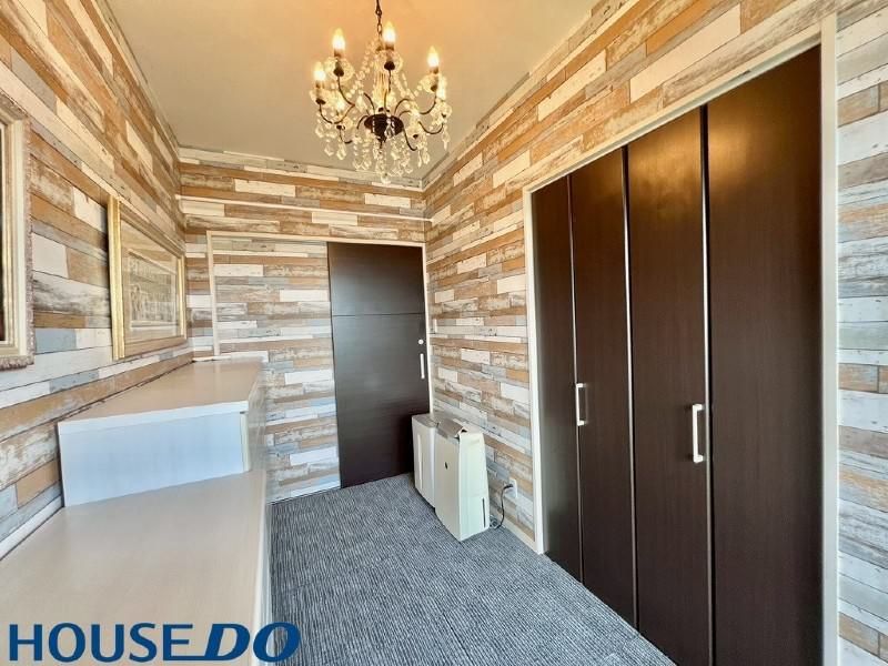 5LDK Ocean View Apartment for Sale in Ginowan, Okinawa - Image 1