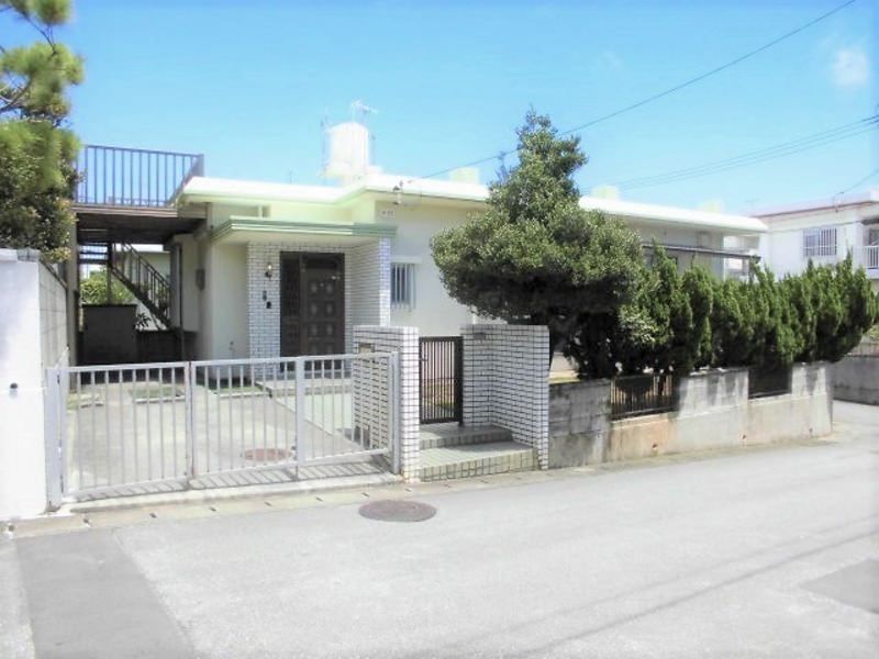 4DK Detached House for Rent in Nakamine, Uruma City - Thumbnail 2