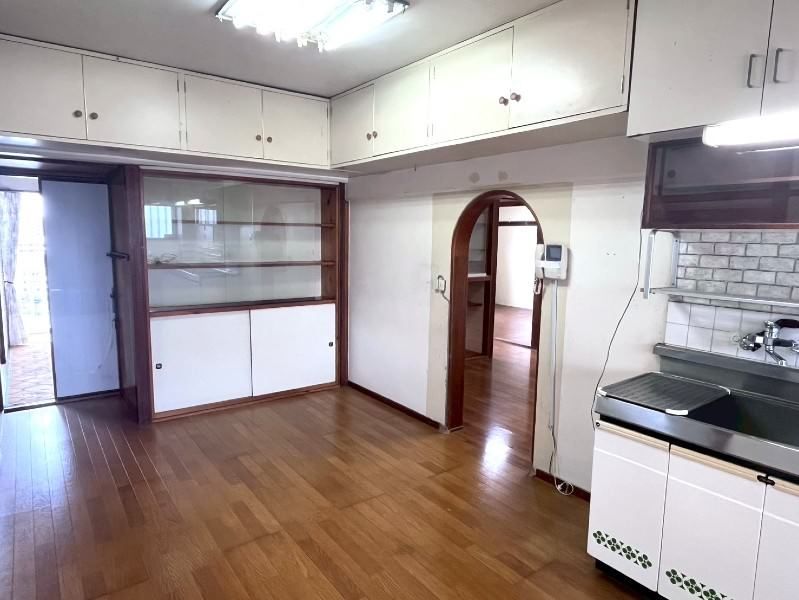 6LDK Dual-Unit Apartment for Sale in Naha, Okinawa - Thumbnail 4