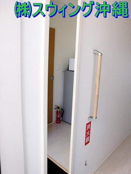 Leopalace Clay Happiness 1K Apartment for Rent in Okinawa City - Thumbnail 3