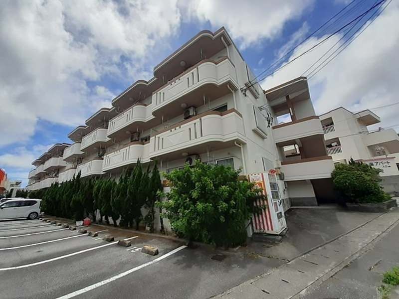 2DK Apartment for Rent in Haebaru, Okinawa - 51.15 sqm - Thumbnail 2