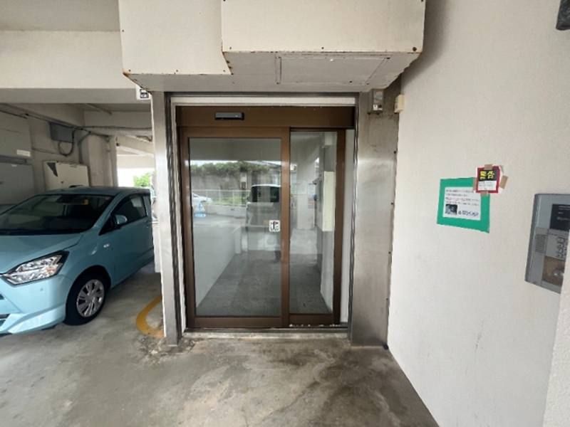 1K Apartment for Rent in Urasoe City, Okinawa - Thumbnail 4