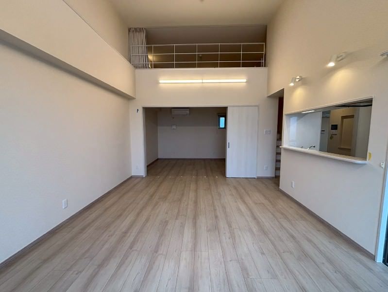 New 2025 1LDK Apartment with Loft & Ocean View in Nakagusuku - Thumbnail 4
