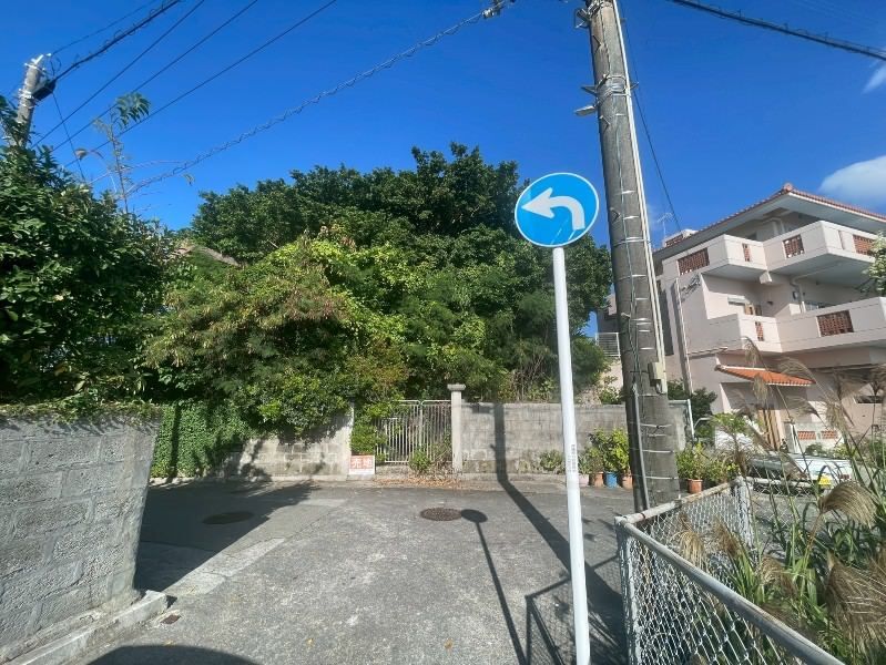 127.9 Tsubo Land for Sale in Itoman, Okinawa | Near Schools - Thumbnail 2