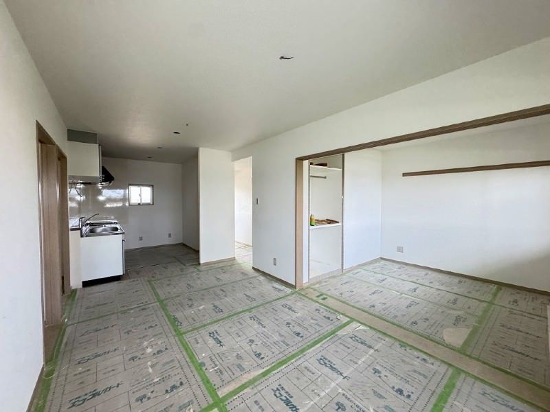 3LDK New Apartment for Rent in Yomitan, Okinawa - Thumbnail 2