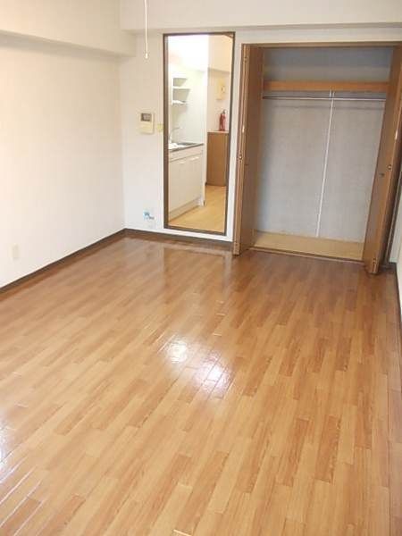 Urban View Tomari 1R Apartment for Rent in Naha, Okinawa - Thumbnail 3