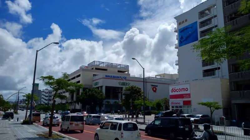 Spacious 3LDK Apartment for Rent in Naha Omoromachi, Okinawa - Thumbnail 2