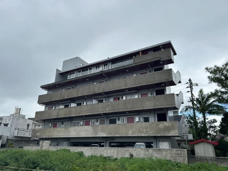 Coppolas Okano 305: 1K Rental Apartment in Naha, Okinawa - Thumbnail 2