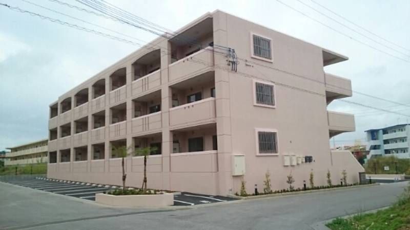 Modern 1LDK Apartment for Rent in Itoman, Okinawa - Thumbnail 4