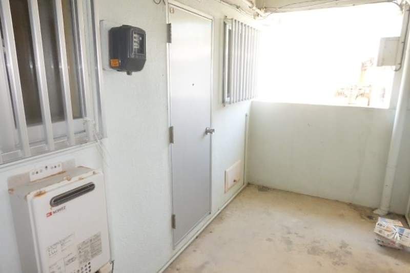 Green View A 1R Apartment for Rent in Ginowan, Okinawa - Thumbnail 3