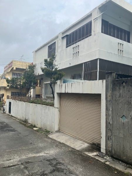 4DK Detached House for Sale in Moromizato, Okinawa City - Thumbnail 3