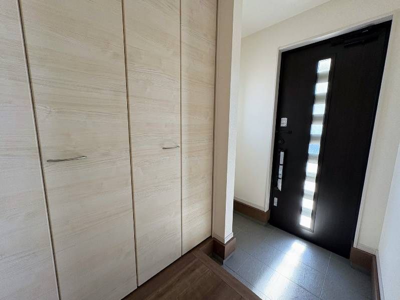 New 3LDK House in Uruma City, Okinawa with 2 Car Parks - Thumbnail 4
