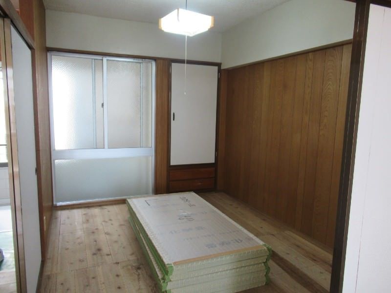 2DK Apartment for Rent in Urasoe, Okinawa Near Sports Park - Thumbnail 4