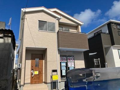 New 3LDK House in Kadena with Double Parking — Image 1, Kadena, Okinawa