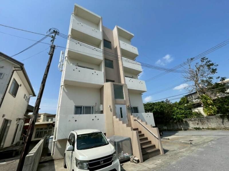 1K Pet-Friendly Apartment for Rent in Naha City, Okinawa - Thumbnail 2