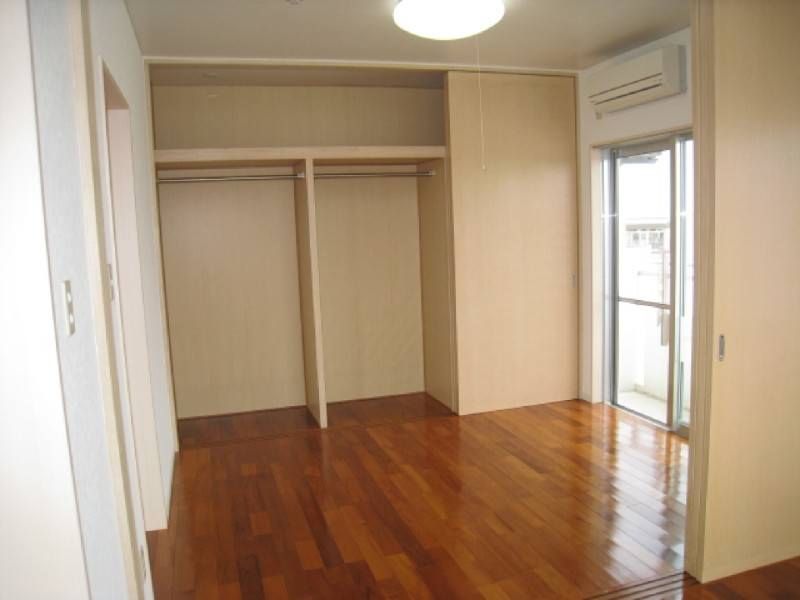 2LDK Apartment for Rent in Tomigusuku City, Okinawa - Thumbnail 4