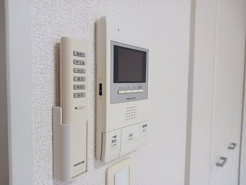 Modern 1K Apartment for Rent in Naha, Okinawa with Free Internet - Thumbnail 3