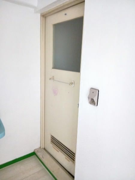 1R Apartment for Rent in Urasoe, Okinawa - 50,000 Yen - Thumbnail 4