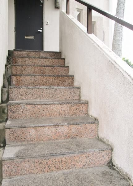 1R Apartment for Rent in Kiyuna, Ginowan City, Okinawa - Thumbnail 2