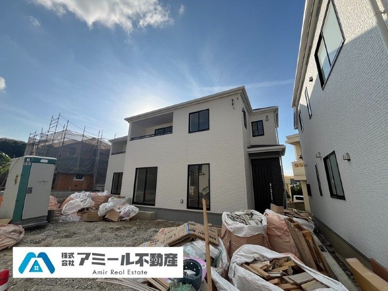 New 4LDK House for Sale in Tomigusuku, Okinawa - 2026 Completion - Thumbnail 3