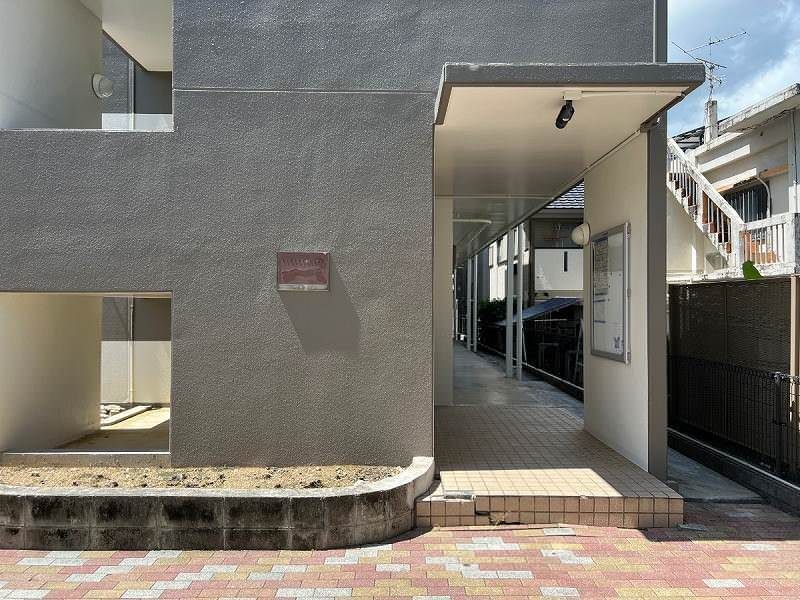 1K Apartment for Rent in Oroku, Naha, Okinawa - 59,000 Yen - Thumbnail 2