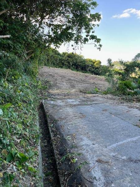 Land for Sale in Tomigusuku, Okinawa - 2368 sqm Plot - Thumbnail 3