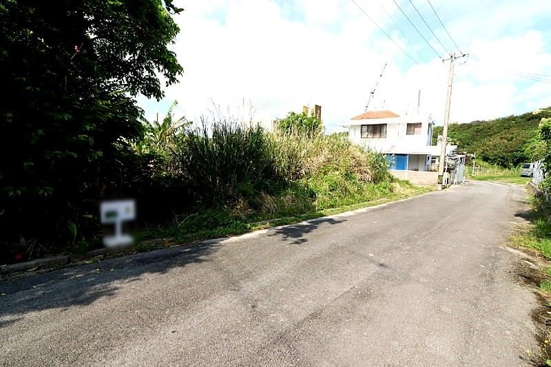 103.2 Tsubo Vacant Land for Sale in Yonabaru, Okinawa - Thumbnail 2