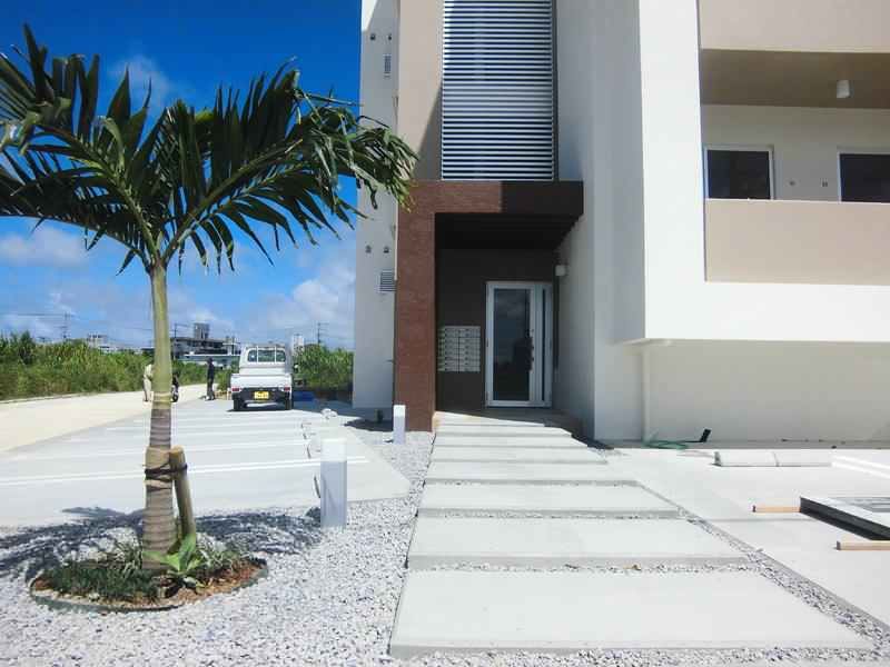 1LDK Designer Apartment for Rent in Itoman, Okinawa - Thumbnail 4