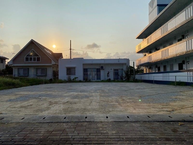 Rental Parking Space in Uruma City Ishikawa, Okinawa - Thumbnail 2