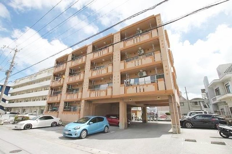 1LDK Apartment for Rent in Awase, Okinawa City - Thumbnail 2
