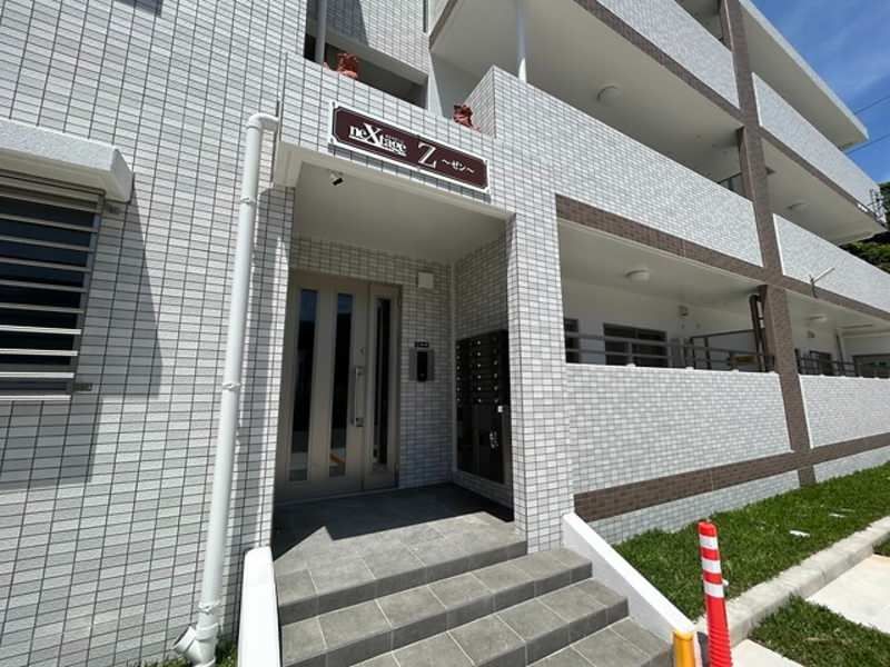 Modern 3LDK Apartment for Rent in Chatan, Okinawa - Thumbnail 3