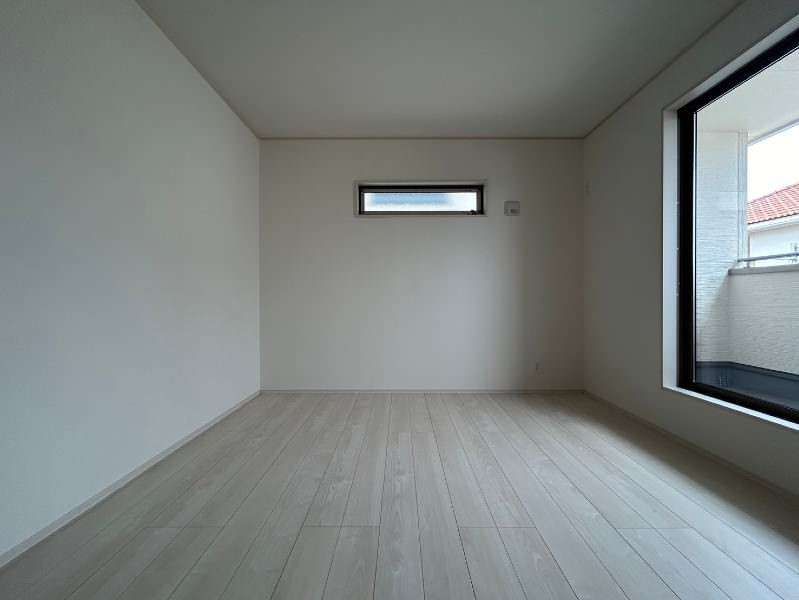 New 4LDK House for Sale in Tomigusuku, Okinawa - Completion 2026 - Thumbnail 3