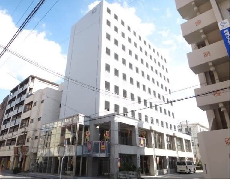 1K Apartment for Rent in Kumochi, Naha City, Okinawa - Thumbnail 2
